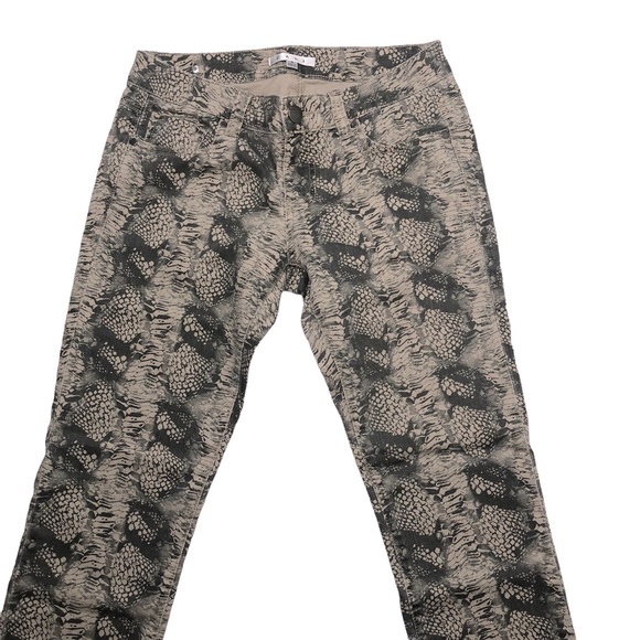 CAbi 958 Low Rise Stretch Diamondback Snakeskin Print Skinny Jeans - Picture 7 of 12